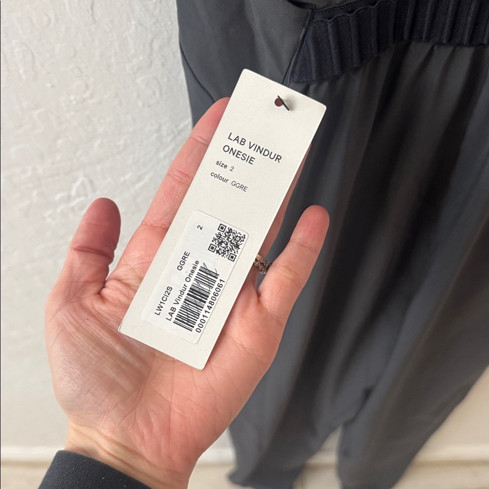 Lululemon LAB Vindur Onesie Jumpsuit Gray Zip Up Front Women's 2 - Picture 8 of 9
